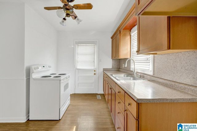 1441 12TH STREET, Midfield, AL 35228