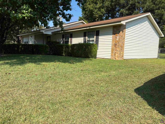 409 Fieldstone Road, Warner Robins, GA 31093
