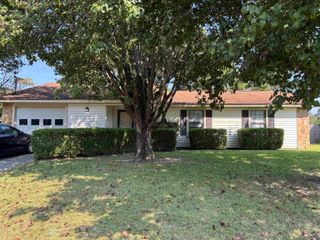 409 Fieldstone Road, Warner Robins, GA 31093