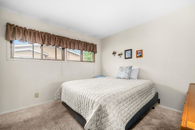 15247 Ridgeway Avenue, Midlothian, IL 60445