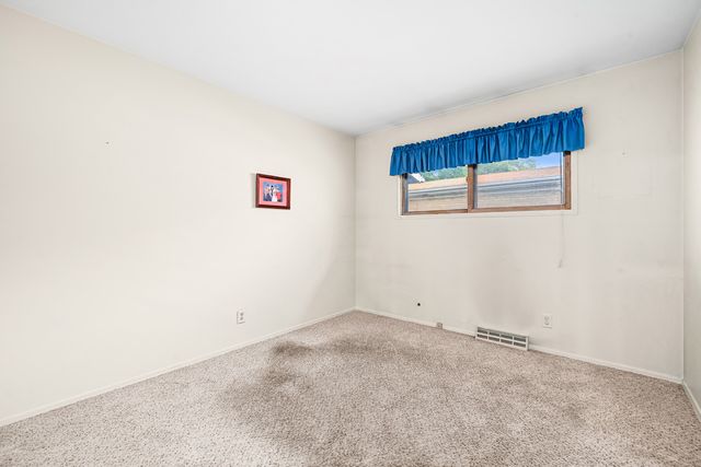15247 Ridgeway Avenue, Midlothian, IL 60445