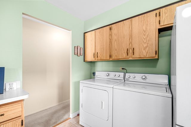 15247 Ridgeway Avenue, Midlothian, IL 60445