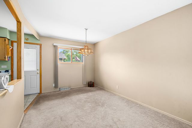 15247 Ridgeway Avenue, Midlothian, IL 60445
