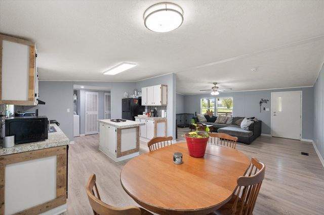 212 SE County Road 3048a, Corsicana, TX 75109