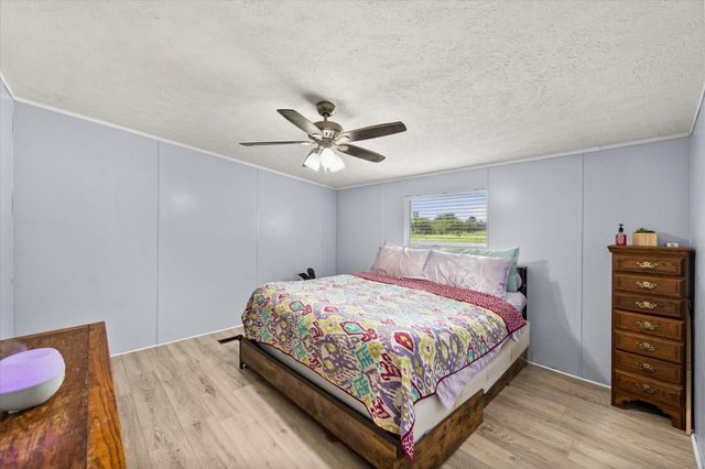 212 SE County Road 3048a, Corsicana, TX 75109