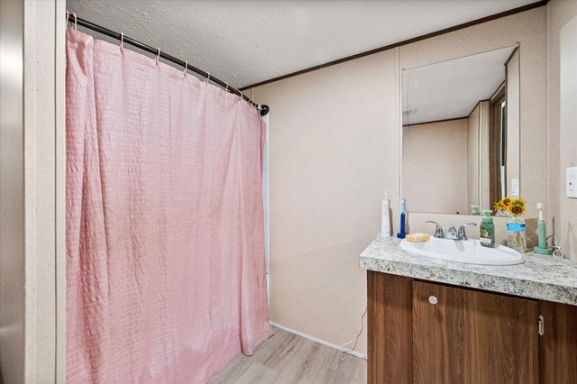 212 SE County Road 3048a, Corsicana, TX 75109