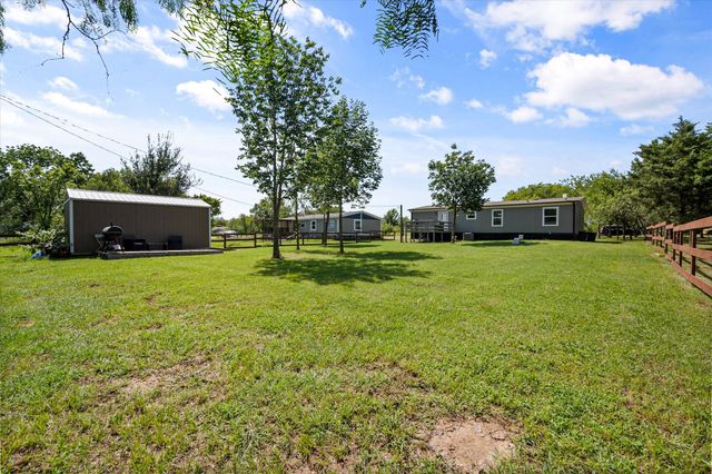 212 SE County Road 3048a, Corsicana, TX 75109