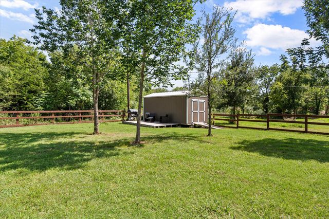 212 SE County Road 3048a, Corsicana, TX 75109