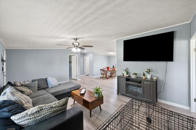 212 SE County Road 3048a, Corsicana, TX 75109