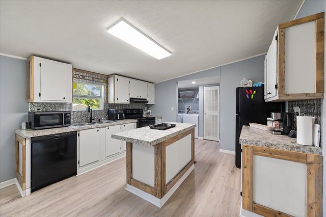 212 SE County Road 3048a, Corsicana, TX 75109