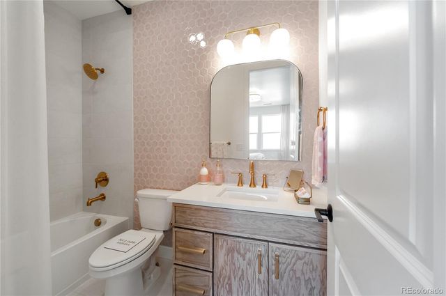 8751 Geyser Peak Way, Parker, CO 80138