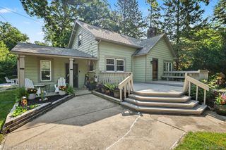 6700 Pontiac Trail Road, West Bloomfield Charter Township, MI 48323