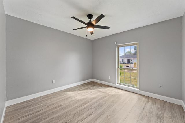 6618 Castleview Lane, Houston, TX 77489