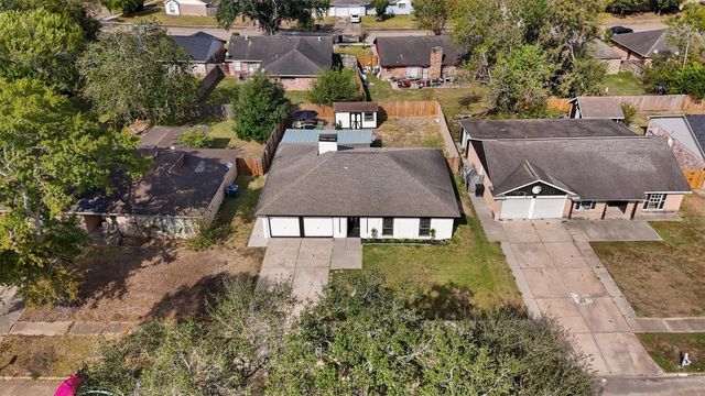 6618 Castleview Lane, Houston, TX 77489