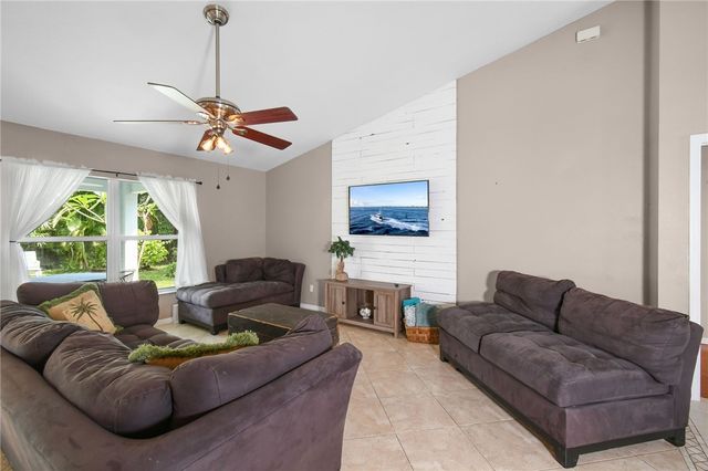 1925 Sylvester Lane, Port St Lucie, FL 34984