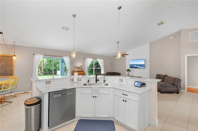 1925 Sylvester Lane, Port St Lucie, FL 34984