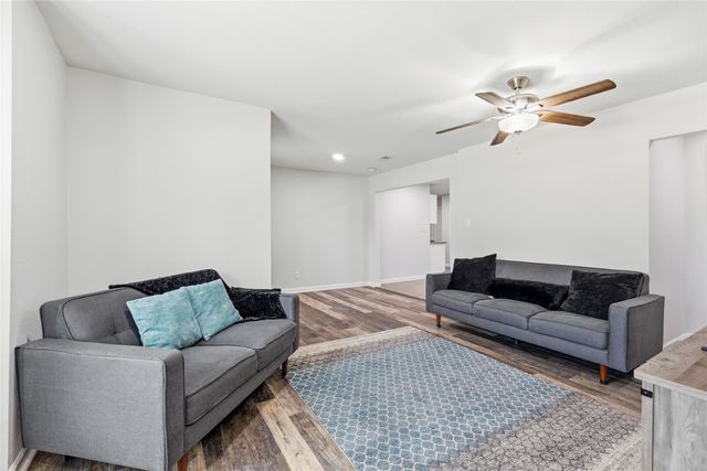 2313 Grandview Drive, Fort Worth, TX 76112