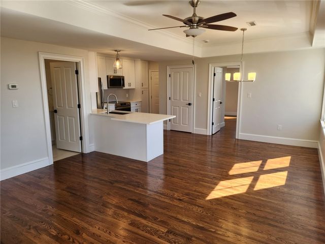 20 State Street 4, Bristol, RI 02809