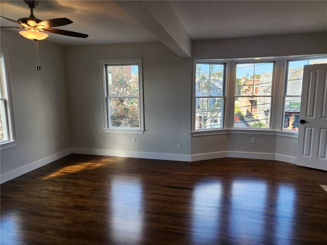 20 State Street 4, Bristol, RI 02809