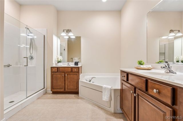5915 E Stonepath Garden Dr, Chester, VA 23831