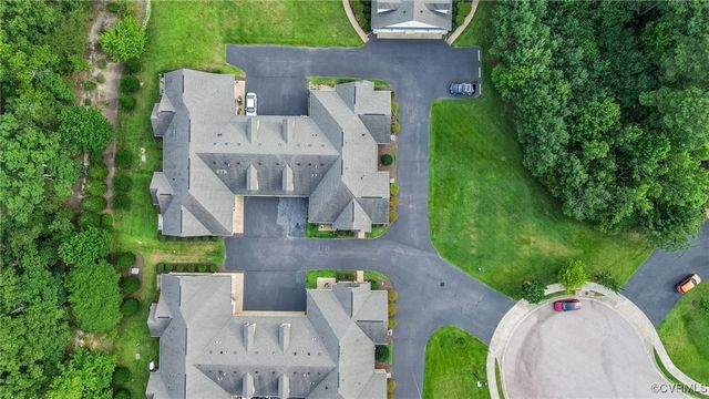 5915 E Stonepath Garden Dr, Chester, VA 23831