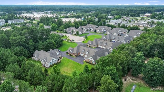 5915 E Stonepath Garden Dr, Chester, VA 23831