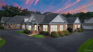 5915 E Stonepath Garden Dr, Chester, VA 23831