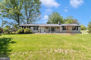 9708 FERNWOOD LN, Hagerstown, MD 21740