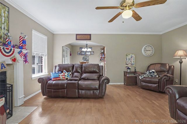 27519 E 159th Street S, Coweta, OK 74429