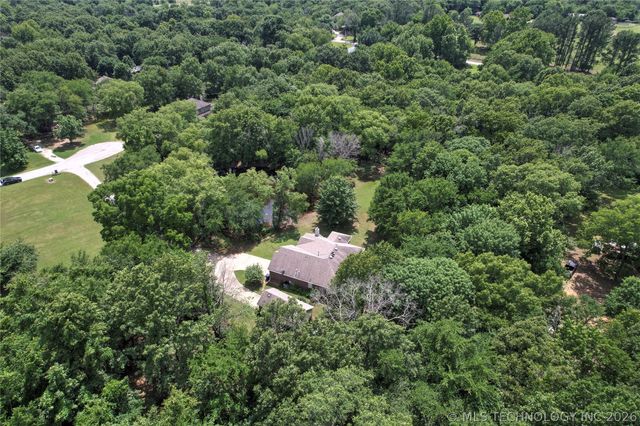 27519 E 159th Street S, Coweta, OK 74429