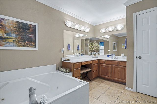 27519 E 159th Street S, Coweta, OK 74429