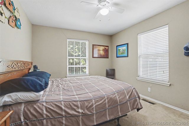 27519 E 159th Street S, Coweta, OK 74429