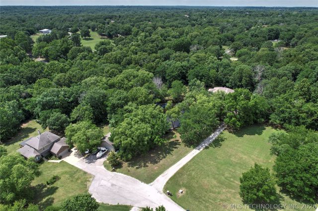 27519 E 159th Street S, Coweta, OK 74429