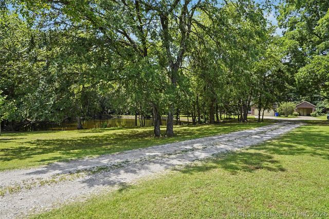 27519 E 159th Street S, Coweta, OK 74429