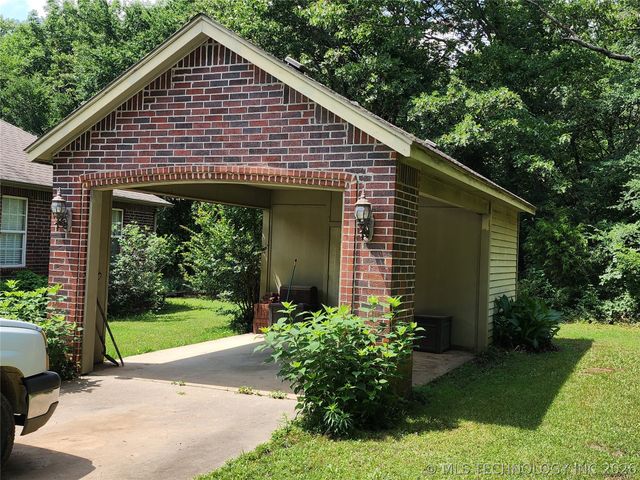 27519 E 159th Street S, Coweta, OK 74429