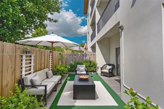 8151 NW 104th Ave 7, Doral, FL 33178