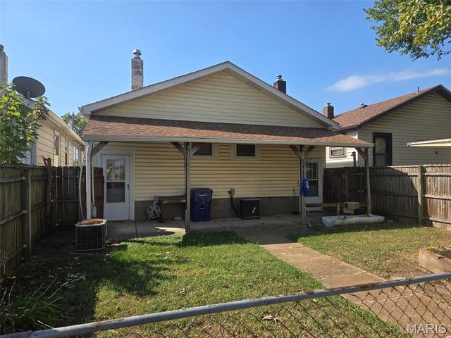 317 Forbes Avenue, St Louis, MO 63125