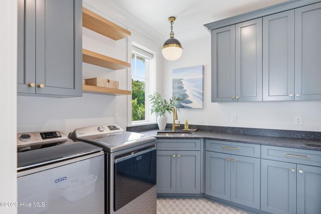 721 Shoals Watch Way, Bald Head Island, NC 28461