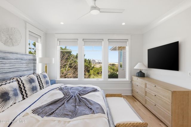 721 Shoals Watch Way, Bald Head Island, NC 28461