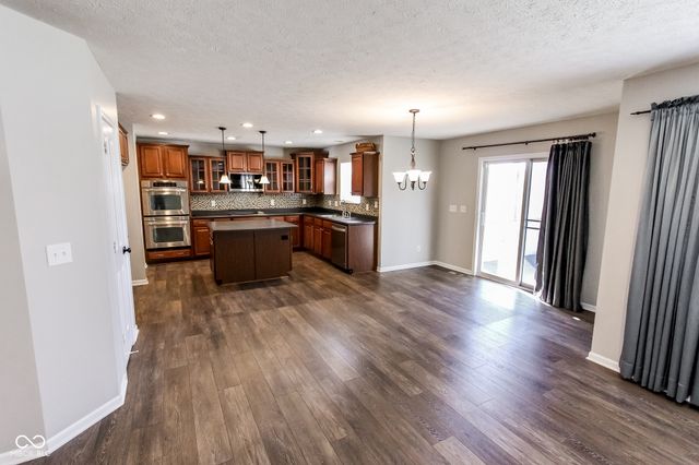 10507 Pokagon Way, Indianapolis, IN 46239