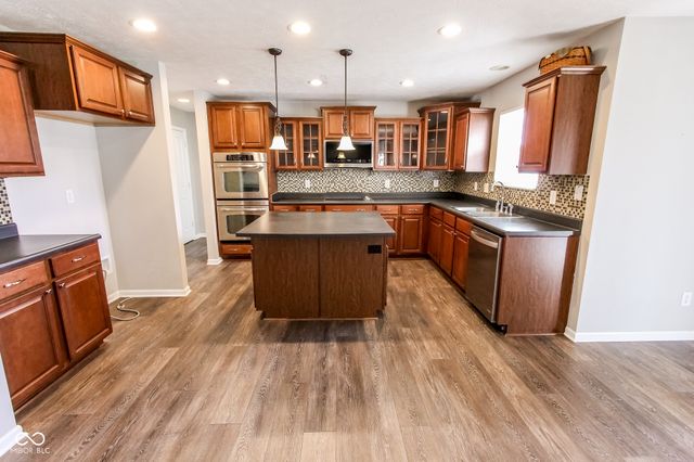 10507 Pokagon Way, Indianapolis, IN 46239