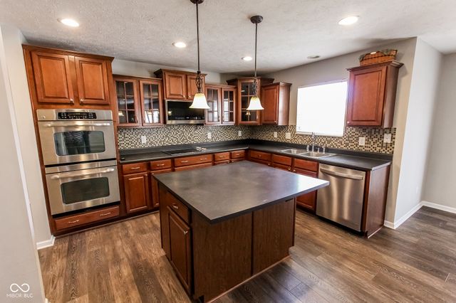 10507 Pokagon Way, Indianapolis, IN 46239