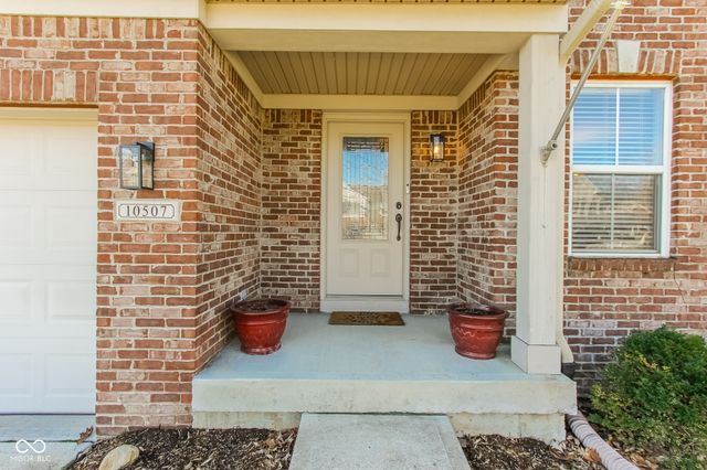 10507 Pokagon Way, Indianapolis, IN 46239