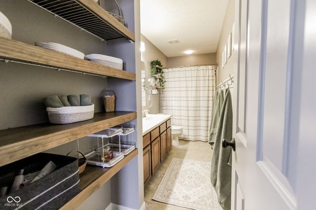 10507 Pokagon Way, Indianapolis, IN 46239