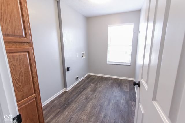 10507 Pokagon Way, Indianapolis, IN 46239