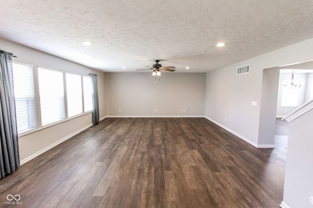 10507 Pokagon Way, Indianapolis, IN 46239