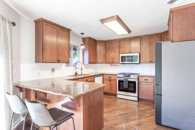 17063 Hawthorne Avenue, Anderson, CA 96007