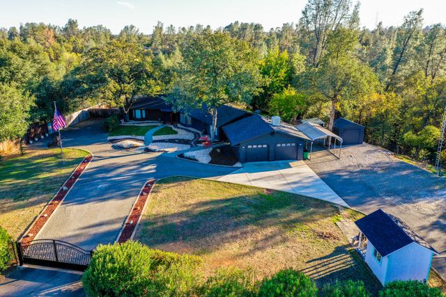 17063 Hawthorne Avenue, Anderson, CA 96007