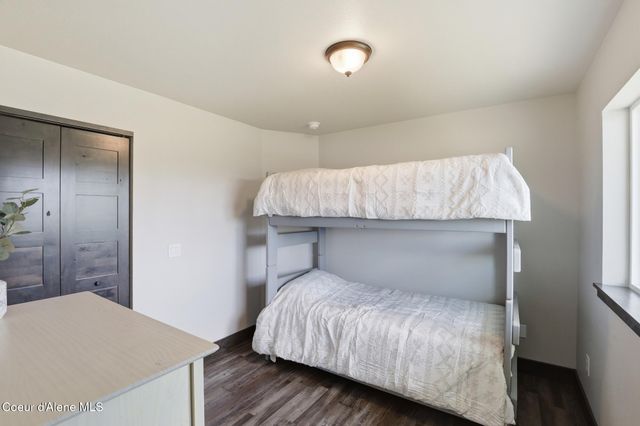 1525 W Miles AVE, Hayden, ID 83835