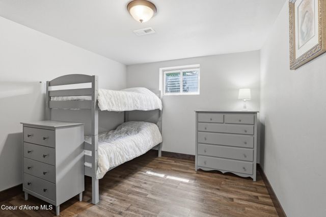 1525 W Miles AVE, Hayden, ID 83835